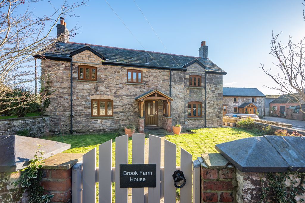 Front Elevation- click for photo gallery